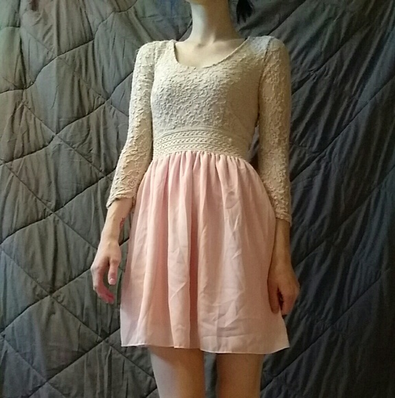 Dresses & Skirts - Pink and cream dress